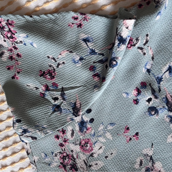 Floral blouse - Picture 2 of 2